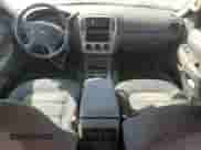 2004 Ford Explorer XLT z VIN 1FMDU73WX4ZA48990, wystawiony jako Copart lot #71307935 z przebiegiem 194 543 mil mil oraz Czysty tytuł • Clean title. Historia ofert i sprzedaży dostępna na DreamBid. Obrazek 8.
