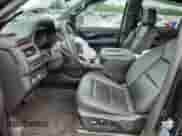 2023 Chevrolet Suburban LT z VIN 1GNSKCKD2PR354443, wystawiony jako Copart lot #58802075 z przebiegiem 69 307 mil mil oraz Szkoda całkowita • Salvage title. Historia ofert i sprzedaży dostępna na DreamBid. Obrazek 7.