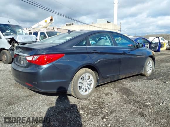 2013 Hyundai Sonata GLS с VIN 5NPEB4AC7DH548814, выставлен на аукционе IAAI как лот 43498175 с пробегом 141 020 миль миль и . История ставок и продаж доступна на DreamBid. Изображение 4.