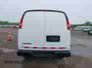 2024 Chevrolet Express Cargo с VIN 1GCWGAFP0R1250412, выставлен на аукционе IAAI как лот 42251682 с пробегом 9 199 миль миль и . История ставок и продаж доступна на DreamBid. Изображение 17.