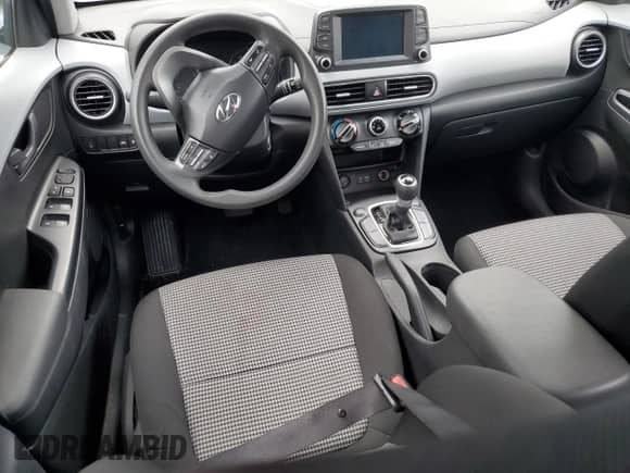 2019 Hyundai Kona SE с VIN KM8K1CAA8KU213834, выставлен на аукционе Copart как лот 81049135 с пробегом 79 708 миль миль и На запчасти • Non repairable. История ставок и продаж доступна на DreamBid. Изображение 8.