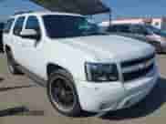 2007 Chevrolet Tahoe LTZ с VIN 1GNFC130X7R105323, выставлен на аукционе IAAI как лот 42533832 с пробегом 230 946 миль миль и . История ставок и продаж доступна на DreamBid. Изображение 1.
