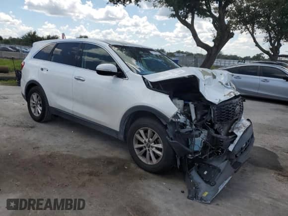 2019 Kia Sorento LX z VIN 5XYPG4A58KG559076, wystawiony jako Copart lot #81610715 z przebiegiem 145 680 mil mil oraz Nie do naprawy • Non repairable. Historia ofert i sprzedaży dostępna na DreamBid. Obrazek 4.