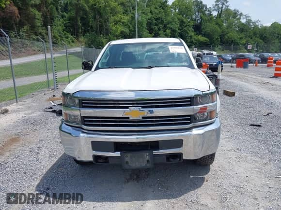2015 Chevrolet Silverado 2500HD Work Truck z VIN 1GC2KUEG6FZ514228, wystawiony jako IAAI lot #42802030 z przebiegiem 149 209 mil mil oraz . Historia ofert i sprzedaży dostępna na DreamBid. Obrazek 12.
