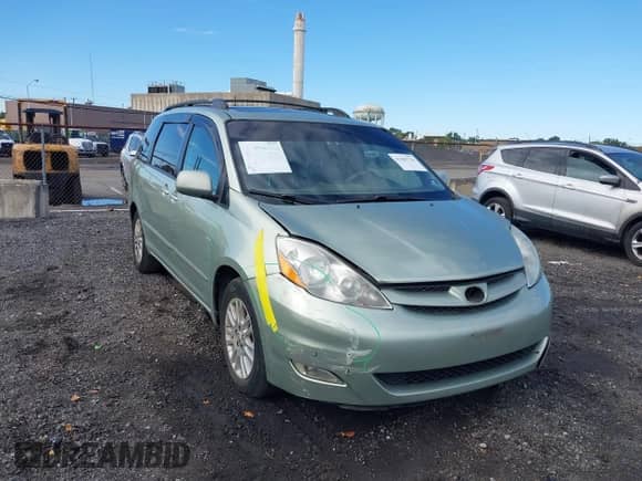 2009 Toyota Sienna XLE with VIN 5TDZK22C39S264912, listed as a IAAI auction lot 43385734 with 327,786 mi miles and . Bid and sale history available at DreamBid. Image 6.