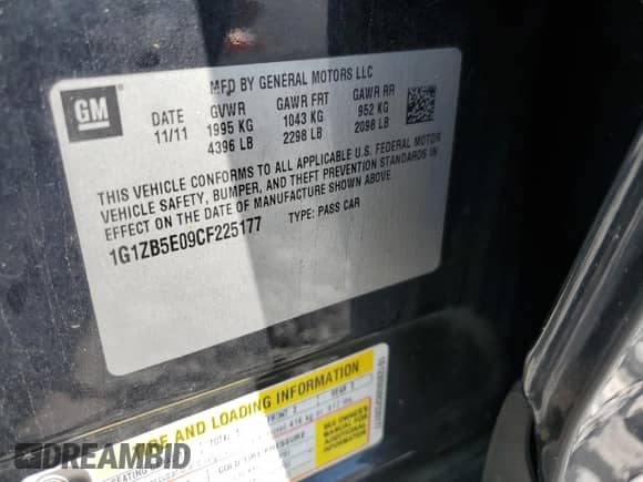 2012 Chevrolet Malibu 1LS z VIN 1G1ZB5E09CF225177, wystawiony jako Copart lot #80179275 z przebiegiem 163 635 mil mil oraz Czysty tytuł • Clean title. Historia ofert i sprzedaży dostępna na DreamBid. Obrazek 12.