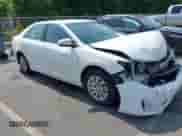 2012 Toyota Camry L z VIN 4T1BF1FKXCU545704, wystawiony jako IAAI lot #42434260 z przebiegiem 143 572 mil mil oraz . Historia ofert i sprzedaży dostępna na DreamBid. Obrazek 1.