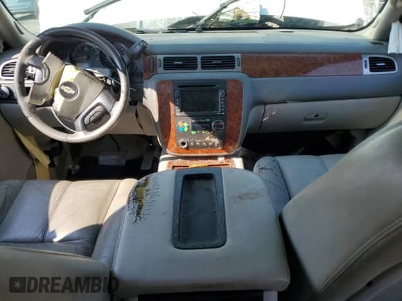 2007 Chevrolet Tahoe LT с VIN 1GNFC13087R374310, выставлен на аукционе Copart как лот 62012675 с пробегом 283 948 миль миль и Списание • Salvage title. История ставок и продаж доступна на DreamBid. Изображение 8.