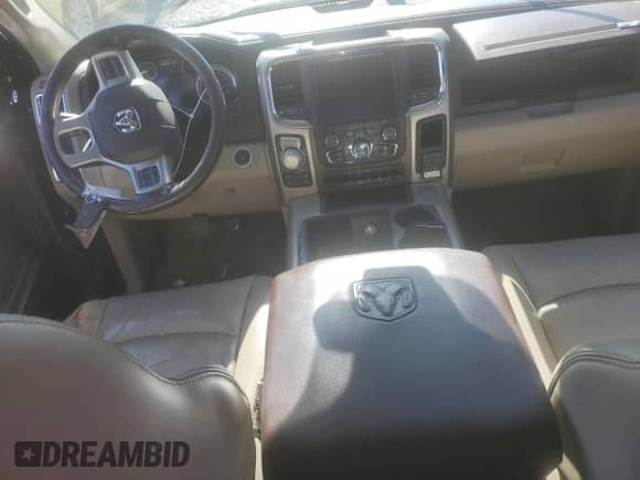 2014 Ram 1500 Laramie z VIN 1C6RR7NT6ES176059, wystawiony jako Copart lot #49403695 z przebiegiem 381 084 mil mil oraz Szkoda całkowita • Salvage title. Historia ofert i sprzedaży dostępna na DreamBid. Obrazek 8.