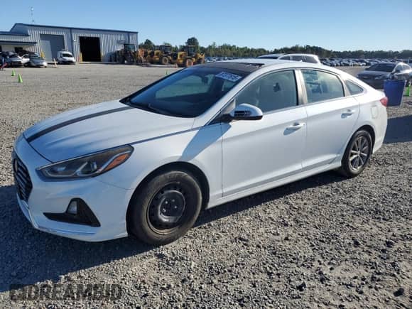 2018 Hyundai Sonata SE with VIN 5NPE24AF1JH728697, listed as a Copart auction lot 87377615 with 240,391 mi miles and Clean title. Bid and sale history available at DreamBid. Image 1.
