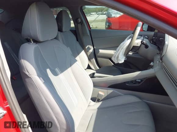 2023 Hyundai Elantra SEL z VIN 5NPLS4AG7PH111779, wystawiony jako IAAI lot #43169489 z przebiegiem 22 709 mil mil oraz . Historia ofert i sprzedaży dostępna na DreamBid. Obrazek 5.