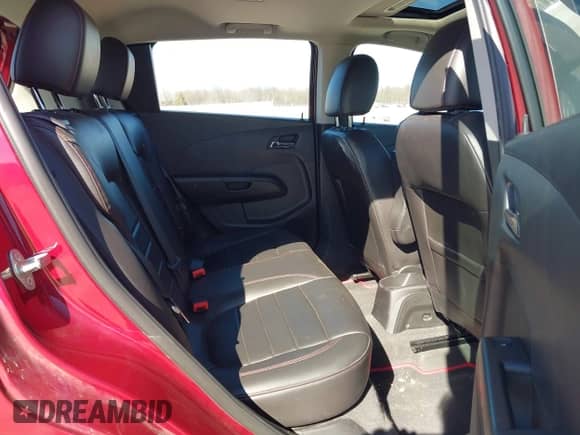 2018 Chevrolet Sonic Premier z VIN 1G1JF6SB0J4116337, wystawiony jako IAAI lot #41684925 z przebiegiem 48 508 mil mil oraz . Historia ofert i sprzedaży dostępna na DreamBid. Obrazek 8.