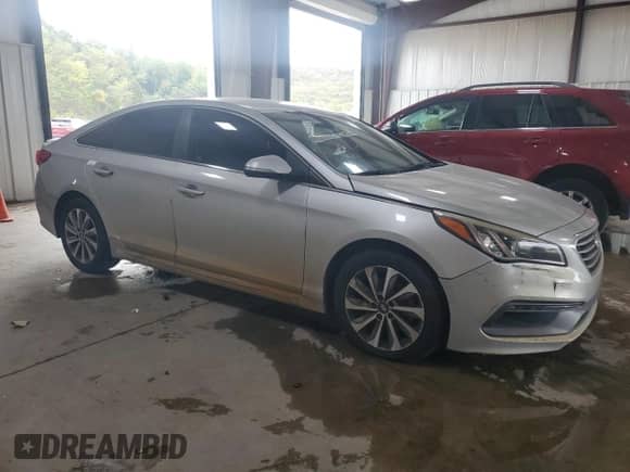 2016 Hyundai Sonata Sport с VIN 5NPE34AF0GH291121, выставлен на аукционе Copart как лот 81916915 с пробегом 82 861 миль миль и Чистый • Clean title. История ставок и продаж доступна на DreamBid. Изображение 4.