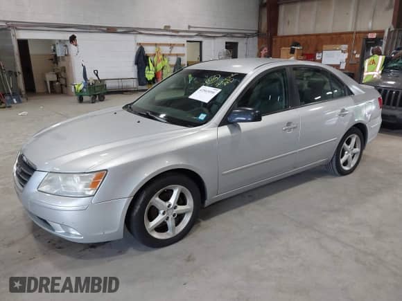 2009 Hyundai Sonata Limited с VIN 5NPEU46C59H510587, выставлен на аукционе IAAI как лот 42503090 с пробегом 224 348 миль миль и . История ставок и продаж доступна на DreamBid. Изображение 2.