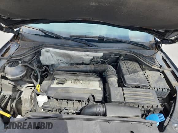 2015 Volkswagen Tiguan S с VIN WVGAV7AX8FW611731, выставлен на аукционе Copart как лот 85524245 с пробегом 97 807 миль миль и Чистый • Clean title. История ставок и продаж доступна на DreamBid. Изображение 12.