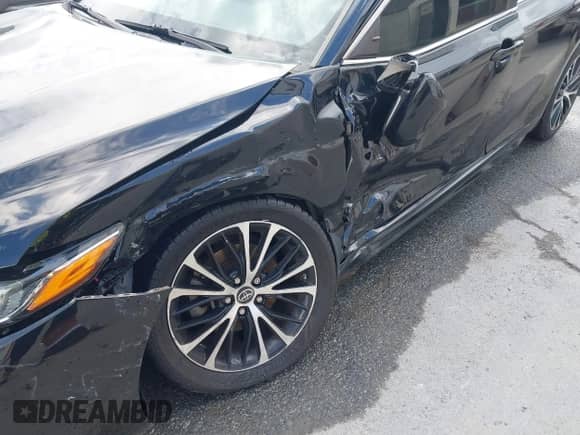 2019 Toyota Camry LE с VIN 4T1B11HK5KU185364, выставлен на аукционе IAAI как лот 43241348 с пробегом 85 155 миль миль и . История ставок и продаж доступна на DreamBid. Изображение 6.