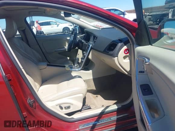 2012 Volvo S60 T5 с VIN YV1622FS1C2051230, выставлен на аукционе IAAI как лот 42949592 с пробегом 135 248 миль миль и . История ставок и продаж доступна на DreamBid. Изображение 5.