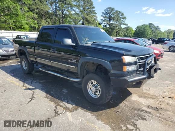 2007 Chevrolet Silverado 2500HD LT1 z VIN 1GCHK23D77F148502, wystawiony jako Copart lot #52287595 z przebiegiem 228 578 mil mil oraz Szkoda całkowita • Salvage title. Historia ofert i sprzedaży dostępna na DreamBid. Obrazek 4.