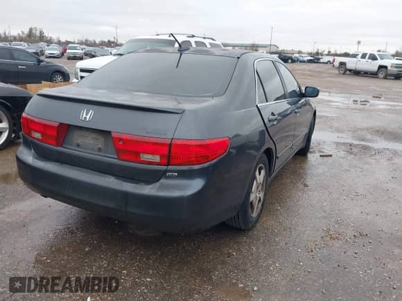 2005 Honda Accord с VIN JHMCN36595C002787, выставлен на аукционе IAAI как лот 41324437 с пробегом 236 515 миль миль и . История ставок и продаж доступна на DreamBid. Изображение 4.