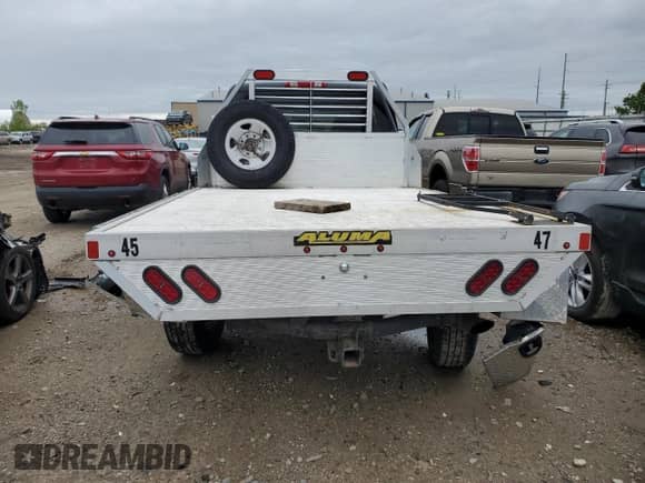 2008 Chevrolet Silverado 2500HD LTZ с VIN 1GCHK23K48F112282, выставлен на аукционе Copart как лот 57614805 с пробегом 190 322 миль миль и Чистый • Clean title. История ставок и продаж доступна на DreamBid. Изображение 6.
