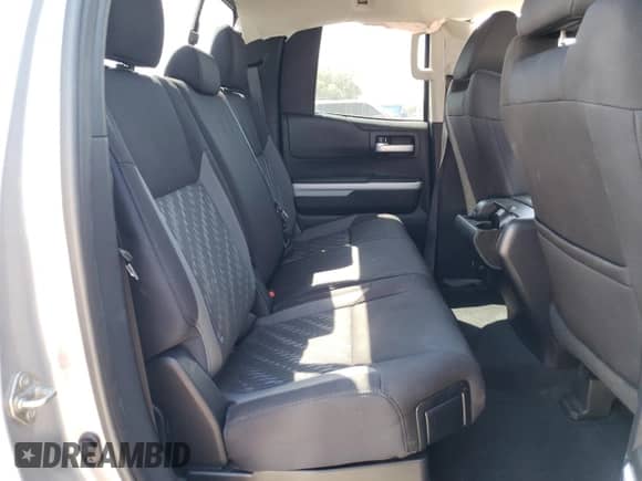 2020 Toyota Tundra SR с VIN 5TFUY5F17LX940220, выставлен на аукционе Copart как лот 81098635 с пробегом 47 102 миль миль и Списание • Salvage title. История ставок и продаж доступна на DreamBid. Изображение 10.