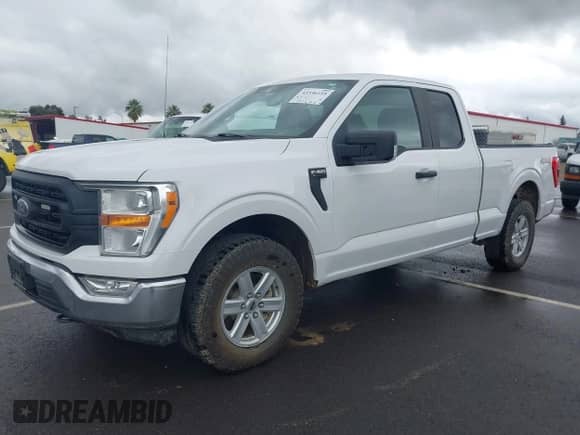 2021 Ford F-150 XL z VIN 1FTEX1EP8MKD33988, wystawiony jako IAAI lot #43336155 z przebiegiem 124 656 mil mil oraz . Historia ofert i sprzedaży dostępna na DreamBid. Obrazek 2.