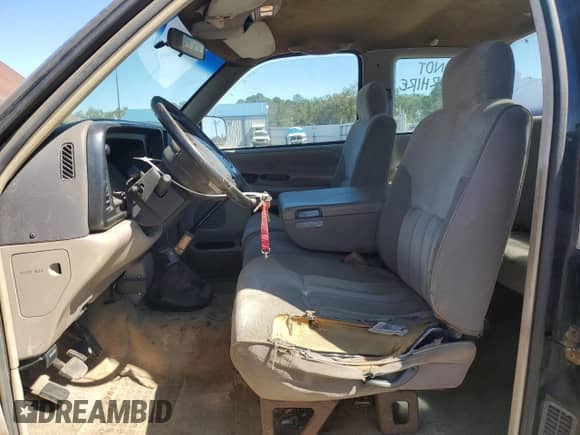 1996 Dodge 3500 with VIN 3B7MC33C3TM176218, listed as a Copart auction lot 82510275 with 229,477 mi miles and Salvage title. Bid and sale history available at DreamBid. Image 7.