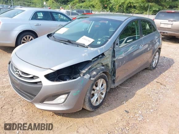 2015 Hyundai Elantra with VIN KMHD35LH3FU243225, listed as a IAAI auction lot 42852381 with 156,080 mi miles and . Bid and sale history available at DreamBid. Image 2.