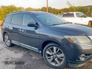 2014 Nissan Pathfinder S with VIN 5N1AR2MN5EC685142, listed as a Copart auction lot 81525445 with 120,174 mi miles and Clean title. Bid and sale history available at DreamBid. Image 1.