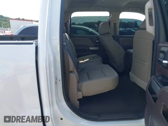 2018 Chevrolet Silverado 1500 LTZ z VIN 3GCUKSECXJG531357, wystawiony jako IAAI lot #42985211 z przebiegiem 107 353 mil mil oraz . Historia ofert i sprzedaży dostępna na DreamBid. Obrazek 8.