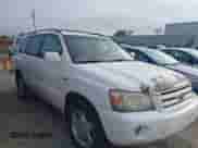 2004 Toyota Highlander with VIN JTEDP21A040020475, listed as a IAAI auction lot 43046254 with 299,920 mi miles and . Bid and sale history available at DreamBid. Image 1.