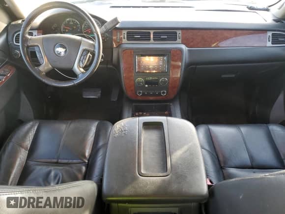 2011 Chevrolet Avalanche LT с VIN 3GNMCFE0XBG170375, выставлен на аукционе Copart как лот 42281095 с пробегом 279 508 миль миль и Списание • Salvage title. История ставок и продаж доступна на DreamBid. Изображение 8.