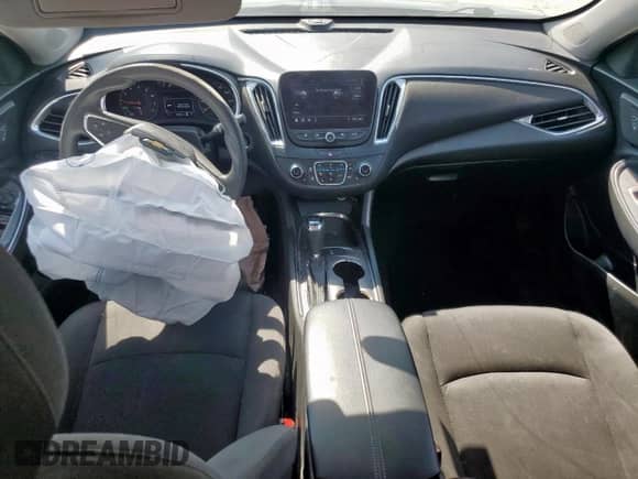 2019 Chevrolet Malibu LT с VIN 1G1ZD5ST4KF128315, выставлен на аукционе Copart как лот 80617365 с пробегом 142 685 миль миль и Списание • Salvage title. История ставок и продаж доступна на DreamBid. Изображение 8.