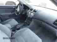 2003 Honda Accord LX z VIN 1HGCM66373A056992, wystawiony jako IAAI lot #42015579 z przebiegiem 202 840 mil mil oraz . Historia ofert i sprzedaży dostępna na DreamBid. Obrazek 5.