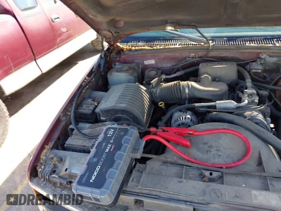 1997 Chevrolet Silverado 1500 с VIN 1GCEC19W5VE274119, выставлен на аукционе IAAI как лот 43181076 с пробегом 184 688 миль миль и . История ставок и продаж доступна на DreamBid. Изображение 12.