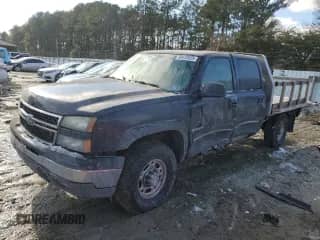 2006 Chevrolet Silverado 1500HD LT2 с VIN 1GCGK13UX6F241096, выставлен на аукционе Copart как лот 88433525 с пробегом 258 046 миль миль и Списание • Salvage title. История ставок и продаж доступна на DreamBid. Изображение 1.