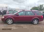 2005 Ford Freestyle Limited с VIN 1FMDK06105GA38348, выставлен на аукционе IAAI как лот 43052319 с пробегом Не указан миль и . История ставок и продаж доступна на DreamBid. Изображение 13.