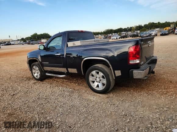 2007 GMC Sierra 1500 SLE1 с VIN 1GTEC14J47Z649019, выставлен на аукционе Copart как лот 70356335 с пробегом 151 220 миль миль и Списание • Salvage title. История ставок и продаж доступна на DreamBid. Изображение 2.