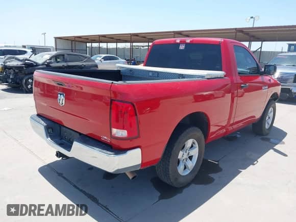 2016 Ram 1500 Express z VIN 3C6JR6AT5GG200908, wystawiony jako IAAI lot #42834418 z przebiegiem 130 635 mil mil oraz . Historia ofert i sprzedaży dostępna na DreamBid. Obrazek 4.