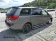 2005 Toyota Sienna XLE with VIN 5TDZA22CX5S352868, listed as a Copart auction lot 71227854 with 91,642 mi miles and Salvage title. Bid and sale history available at DreamBid. Image 3.