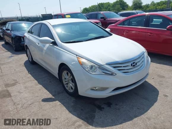 2013 Hyundai Sonata GLS with VIN 5NPEB4AC6DH770731, listed as a IAAI auction lot 42531967 with 139,300 mi miles and . Bid and sale history available at DreamBid. Image 1.