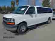 2017 Chevrolet Express Passenger LT с VIN 1GAZGPFF0H1281755, выставлен на аукционе IAAI как лот 41983081 с пробегом 63 194 миль миль и . История ставок и продаж доступна на DreamBid. Изображение 2.