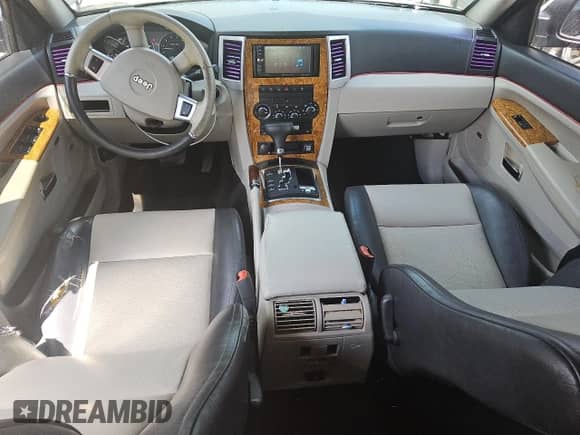 2008 Jeep Grand Cherokee Limited с VIN 1J8HR58NX8C198000, выставлен на аукционе Copart как лот 80167645 с пробегом 282 355 миль миль и Чистый • Clean title. История ставок и продаж доступна на DreamBid. Изображение 8.