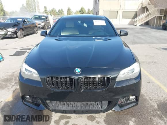 2013 BMW 5 Series 535i с VIN WBAFR7C56DC827194, выставлен на аукционе IAAI как лот 43242537 с пробегом 133 500 миль миль и . История ставок и продаж доступна на DreamBid. Изображение 12.