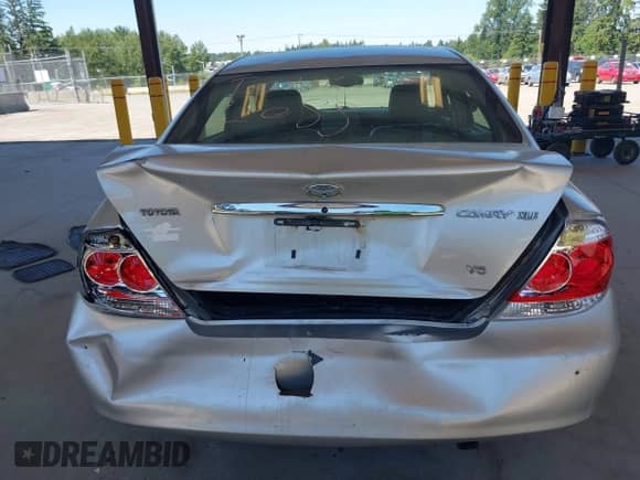 2005 Toyota Camry LE with VIN 4T1BF30K05U611555, listed as a IAAI auction lot 42349609 with 249,493 mi miles and . Bid and sale history available at DreamBid. Image 6.