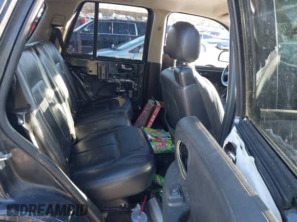 2007 Chevrolet TrailBlazer LT с VIN 1GNDS13S672229335, выставлен на аукционе IAAI как лот 41145431 с пробегом 339 150 миль миль и . История ставок и продаж доступна на DreamBid. Изображение 8.