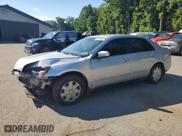 2003 Honda Accord LX z VIN 1HGCM56493A029201, wystawiony jako Copart lot #70116385 z przebiegiem 271 226 mil mil oraz Szkoda całkowita • Salvage title. Historia ofert i sprzedaży dostępna na DreamBid. Obrazek 1.