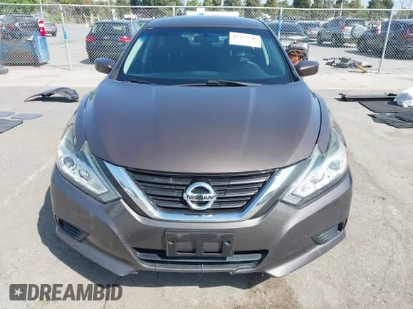 2016 Nissan Altima SV z VIN 1N4AL3AP4GC250154, wystawiony jako IAAI lot #42427546 z przebiegiem 131 884 mil mil oraz . Historia ofert i sprzedaży dostępna na DreamBid. Obrazek 13.