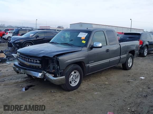 2002 Chevrolet Silverado 1500 LS with VIN 2GCEC19T121346310, listed as a IAAI auction lot 41451900 with 140,697 mi miles and . Bid and sale history available at DreamBid. Image 2.