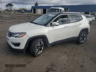 2019 Jeep Compass Limited z VIN 3C4NJDCBXKT767092, wystawiony jako Copart lot #87473045 z przebiegiem 87 749 mil mil oraz Czysty tytuł • Clean title. Historia ofert i sprzedaży dostępna na DreamBid. Obrazek 1.